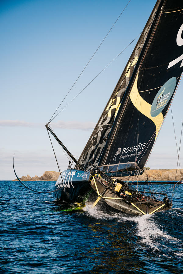 Cautious start for Alan in the Guyader Bermudes 1000